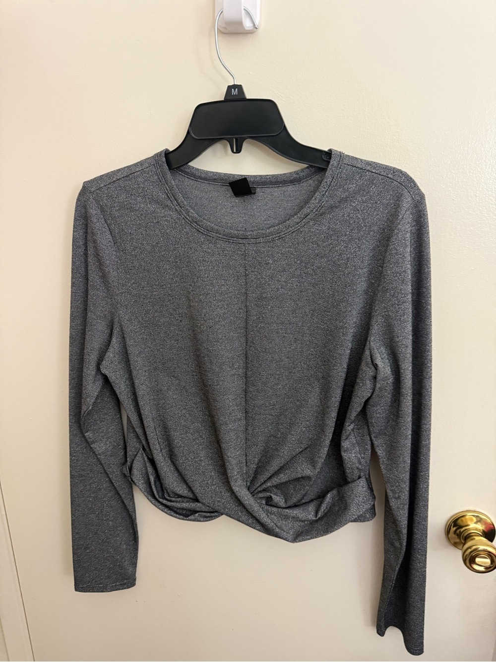 Women's SketchersGray Long-Sleeve Twist Front Top